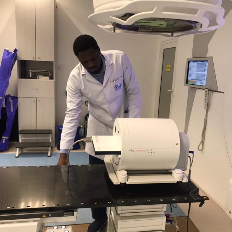 Victor EKPO performing PSQA